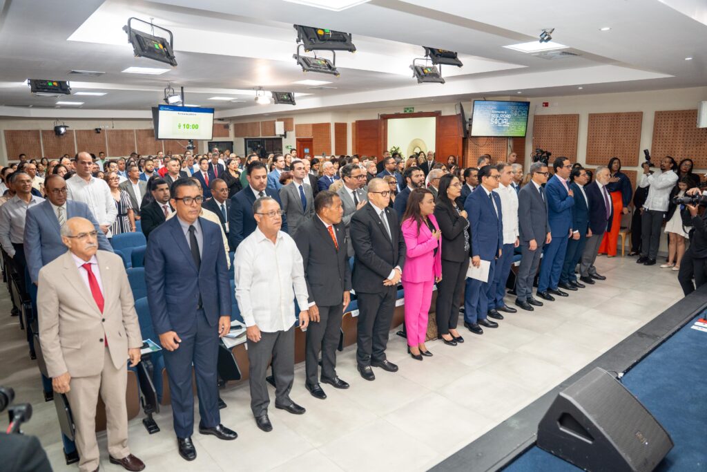 Comisión del Senado realiza simposio “Reformando la Seguridad Social desde una Visión Legislativa” | 4 | Comisión del Senado realiza simposio “Reformando la Seguridad Social desde una Visión Legislativa” | De Último Minuto