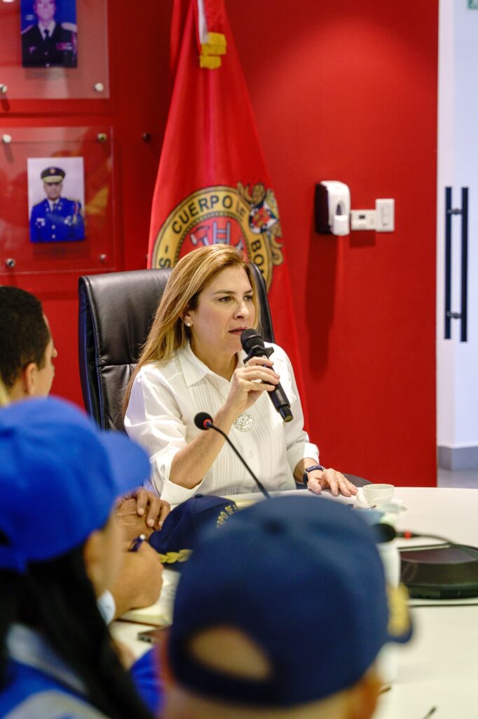 Carolina Mejía activa el Comité de Prevención ante alerta roja por vaguada | 3 | Carolina Mejía activa el Comité de Prevención ante alerta roja por vaguada | De Último Minuto