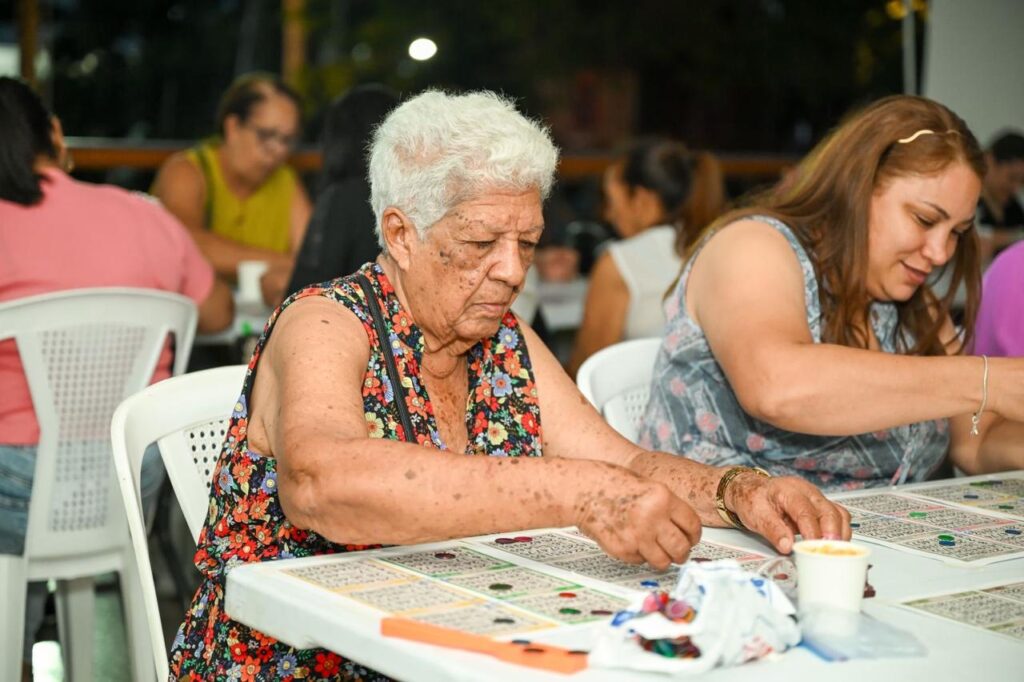 Alcaldía de Santiago celebra el Día de las Madres con música, bingo y zumba | 3 | Alcaldía de Santiago celebra el Día de las Madres con música, bingo y zumba | De Último Minuto