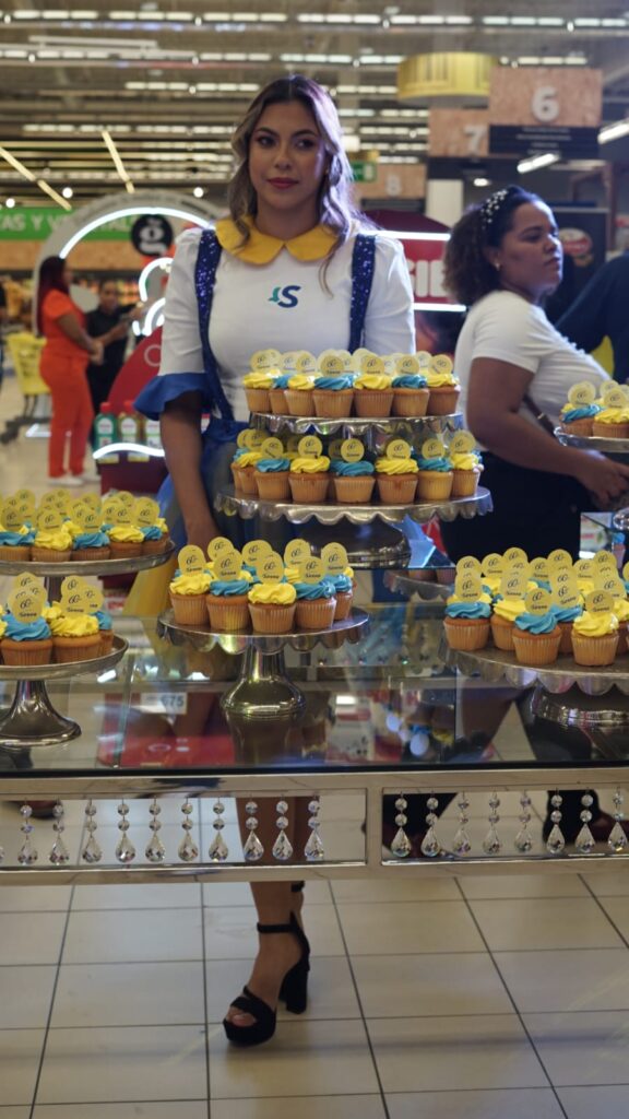 Sirena celebra su 60 aniversario con promociones, actividades y compromiso comunitario | 7 | Sirena celebra su 60 aniversario con promociones, actividades y compromiso comunitario - Noticias de hoy en República Dominicana | De Último Minuto