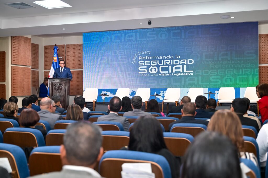 Comisión del Senado realiza simposio “Reformando la Seguridad Social desde una Visión Legislativa” | 2 | Comisión del Senado realiza simposio “Reformando la Seguridad Social desde una Visión Legislativa” | De Último Minuto