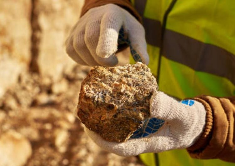 Minera identifica nueva zona con oro en San Juan de la Maguana