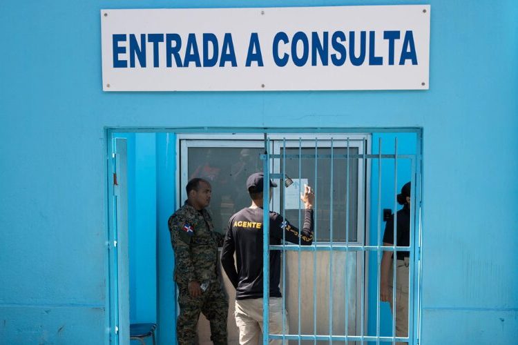 ONG de apoyo a repatriados dice vidas de haitianos RD está en peligro «por miedo a ir al hospital»