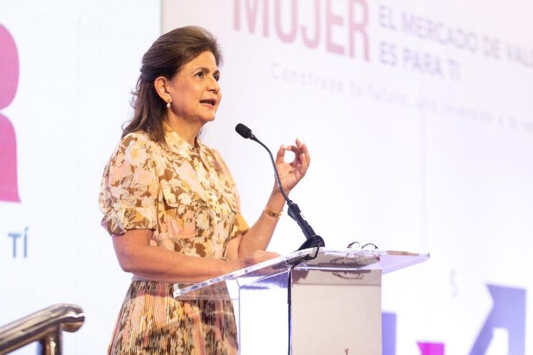 Vicepresidenta Raquel Peña aboga por la inclusión financiera de las mujeres