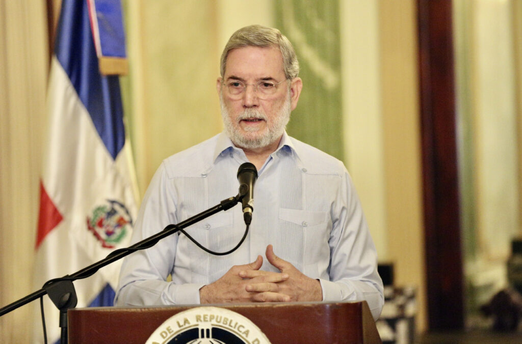 Roberto Rodríguez Marchena: voz y estratega del PLD | 2 | Roberto Rodríguez Marchena: voz y estratega del PLD | De Último Minuto
