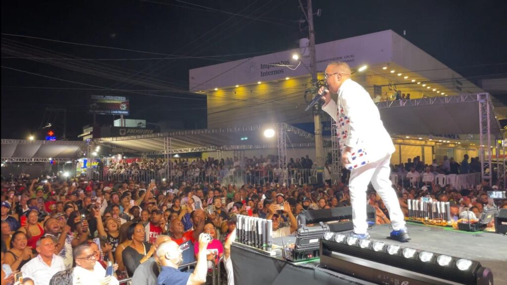 “Una noche para la historia”: El Torito hace vibrar a Bonao con su concierto “Gracias Dominicano” | 3 | “Una noche para la historia”: El Torito hace vibrar a Bonao con su concierto “Gracias Dominicano” - Noticias de hoy en República Dominicana | De Último Minuto