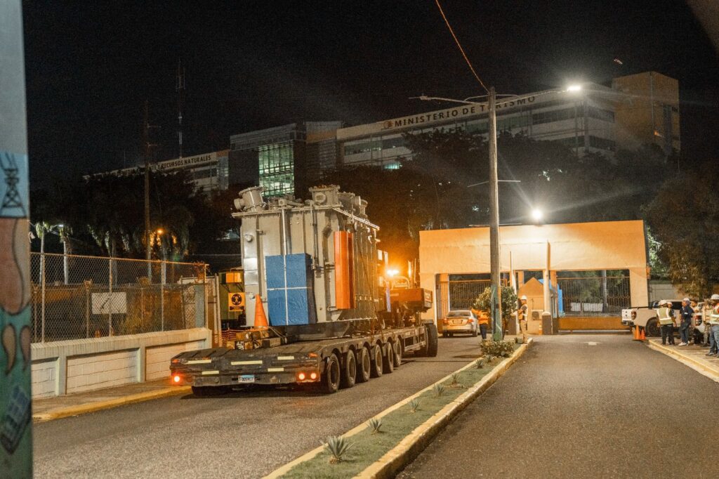 Edesur inicia traslado de diez nuevos transformadores para construcción y repotenciación de subestaciones eléctricas - Noticias de hoy en República Dominicana | De Último Minuto