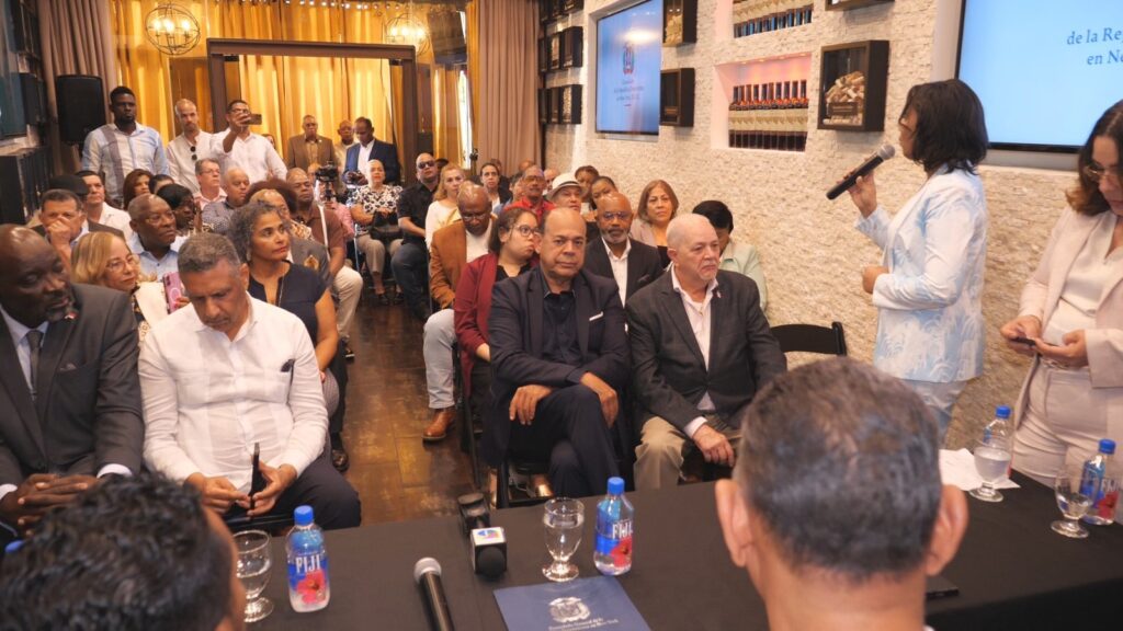 30 estudiantes sobresalientes de Nueva York visitarán RD para reforzar sus raíces | 2 | 30 estudiantes sobresalientes de Nueva York visitarán RD para reforzar sus raíces - Noticias de hoy en República Dominicana | De Último Minuto
