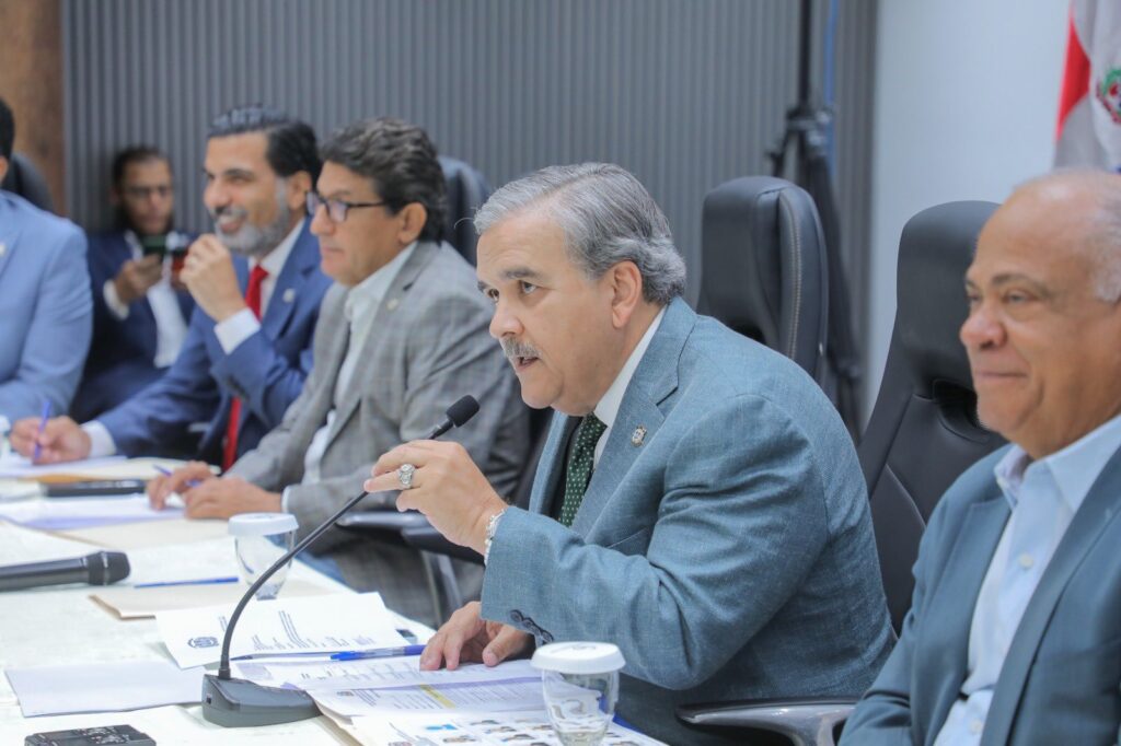 Baja participación en vista pública sobre candidaturas independientes | 2 | Baja participación en vista pública sobre candidaturas independientes