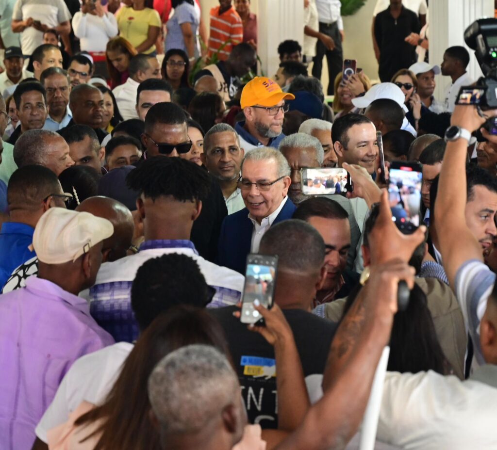 Danilo Medina encabeza Asamblea Provincial del PLD en San Cristóbal | 2 | Danilo Medina encabeza Asamblea Provincial del PLD en San Cristóbal - Noticias de hoy en República Dominicana | De Último Minuto