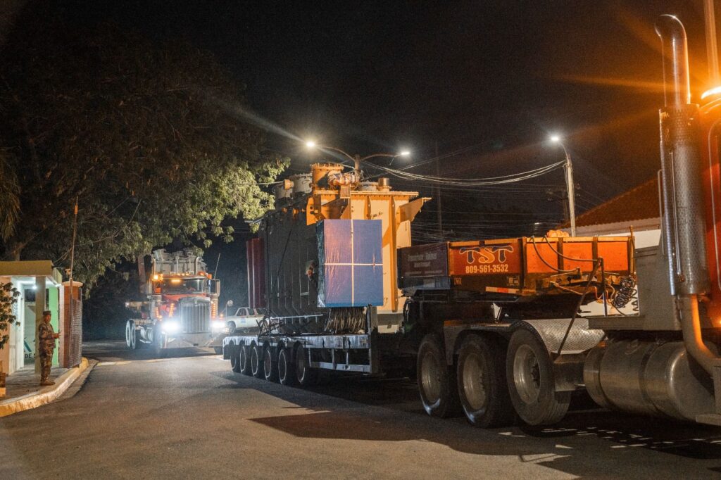 Edesur inicia traslado de diez nuevos transformadores para construcción y repotenciación de subestaciones eléctricas - Noticias de hoy en República Dominicana | De Último Minuto