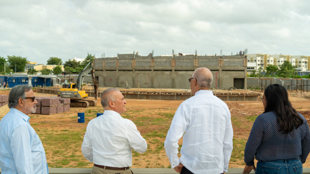 Rector del ITSC visita Ciudad Juan Bosch para iniciar una alianza estratégica con el Fideicomiso VBC-RD - Noticias de hoy en República Dominicana | De Último Minuto