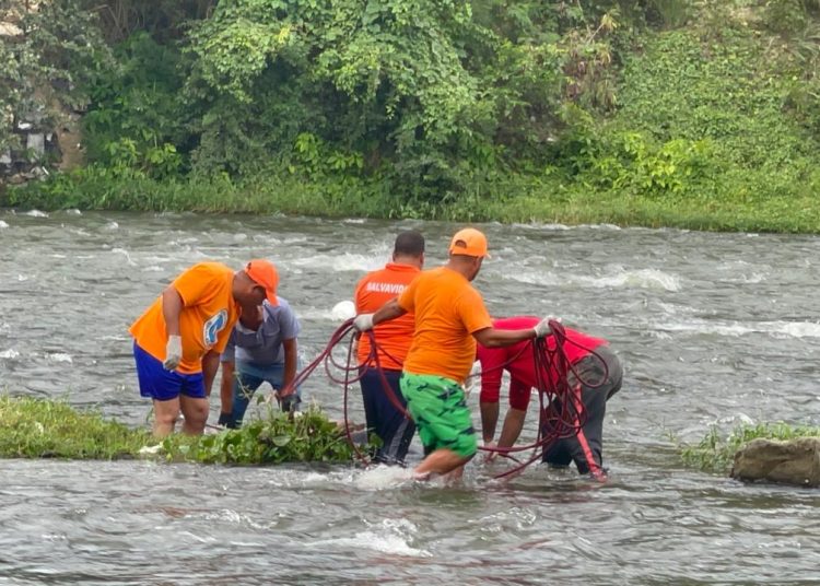 Recuperan el cuerpo de una mujer en Balneario Las Charcas de Santiago
