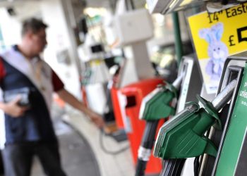 Consejo de Derechos Humanos de la ONU debate la necesidad de poner fin al uso de los combustibles fósiles