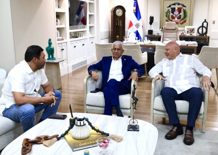 Presidente del Senado dice estar dispuesto a buscar consenso entre sectores vinculantes al Código Laboral