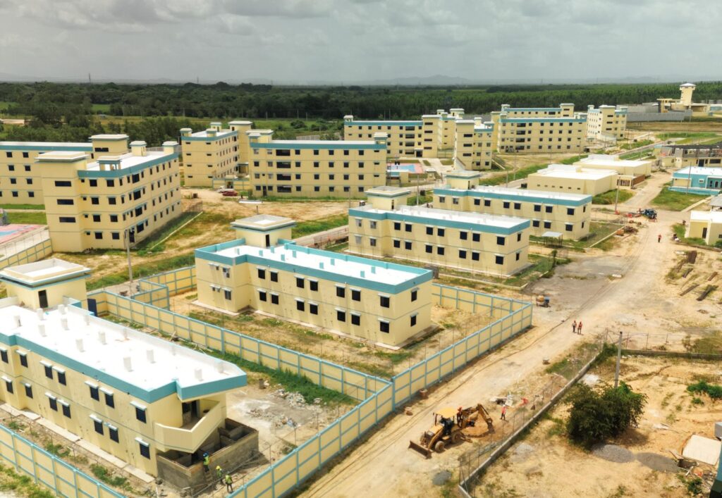 Ministro Bonilla inspecciona avances finales en la construcción del CCR Las Parras | 3 | Ministro Bonilla inspecciona avances finales en la construcción del CCR Las Parras - Noticias de hoy en República Dominicana | De Último Minuto