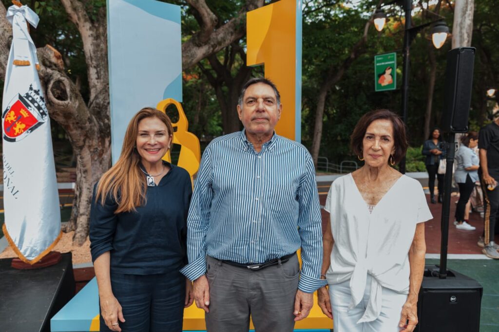 Carolina y Centro Cultural Amaya inauguran la escultura “Reto al Futuro” | 6 | Carolina y Centro Cultural Amaya inauguran la escultura “Reto al Futuro” - Noticias de hoy en República Dominicana | De Último Minuto