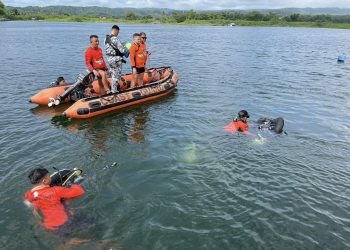 Hallan posibles restos humanos en lago volcánico al buscar a 34 desaparecidos en Filipinas