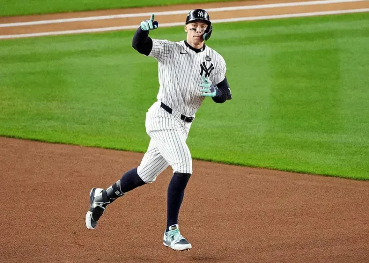 Aaron Judge empata con A-Rod en la lista de jonrones de los Yankees y lidera triunfo ante Bravos