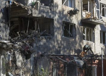 Kiev despierta entre explosiones y humo en medio de uno de los peores ataques rusos