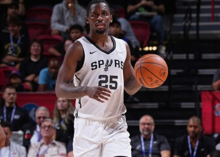 David Jones brilla con 28 puntos en victoria de los Spurs en la Liga de Verano de la NBA
