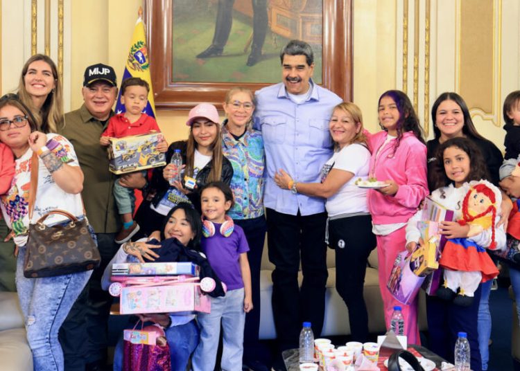 Venezuela repatría desde EE. UU. a otros siete niños separados de sus padres