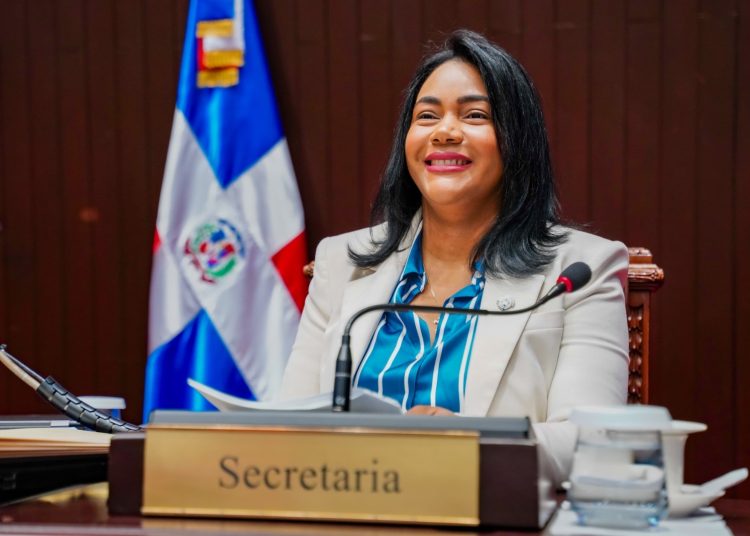 Leyvi Bautista respalda aspiraciones de Alfredo Pacheco a la Secretaría General del PRM