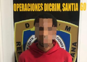 PN apresa a presunto implicado en violento asalto a mano armada en Santiago