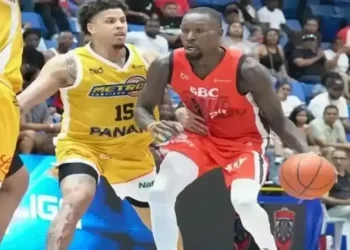 Leones avanzan a la semifinal tras vencer a los Metros en la LNB