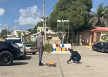 Tres heridos en asalto durante “teteo” en Pekín, Santiago