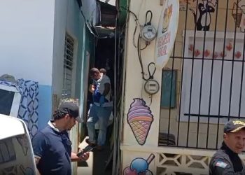 Hombre pierde la vida presuntamente a manos de su pareja