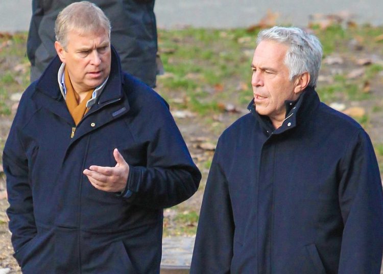Salen a la luz nuevos detalles sobre la relación del príncipe Andrés con Epstein