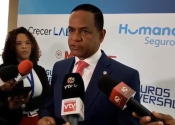 Julio César Valentín llama a fortalecer coberturas y transparencia en el sector seguros