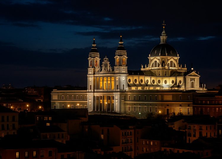 Noche calurosa en España este 3 de julio del 2025: alertas activas en Madrid, Barcelona y Sevilla por altas temperaturas