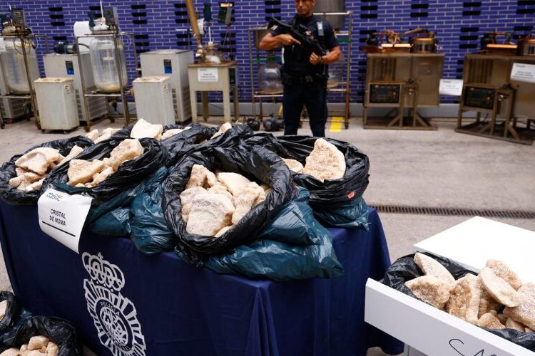 Desmantelan el mayor laboratorio de drogas sintéticas en España, con vínculos en Colombia