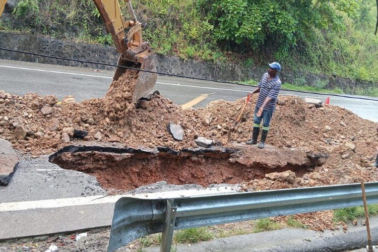 INAPA interviene avería en Tesón y anuncia proceso de excavación en Monte Rojo