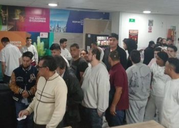 118 migrantes colombianos regresan a su país en vuelo de deportados desde EEUU