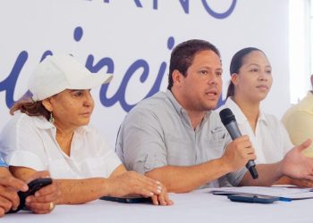 Ministro Bonilla encabeza Gobierno en las Provincias en Circ. 3 del DN