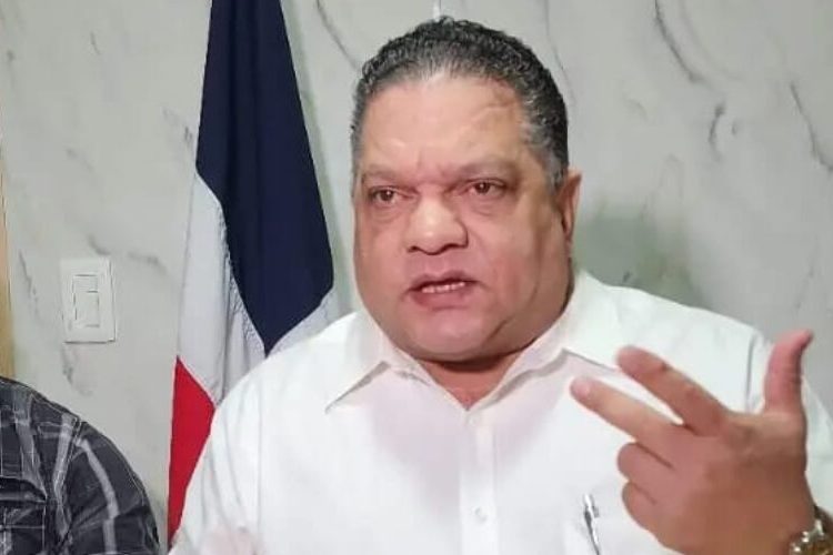 Mario Díaz advierte riesgo ecológico por intervención en Jardín Botánico