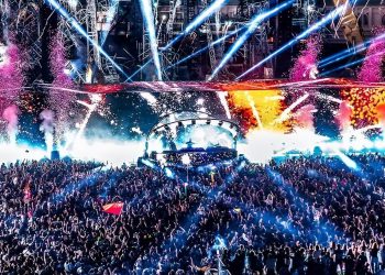 Una mujer fallece durante la primera noche del festival Tomorrowland