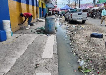 Aguas negras y brote de heces fecales en San Carlos: residentes claman por solución definitiva