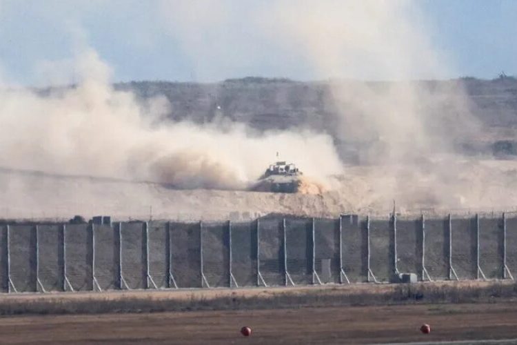 Israel mata al menos a 20 palestinos en ataques desde el amanecer contra la Franja de Gaza