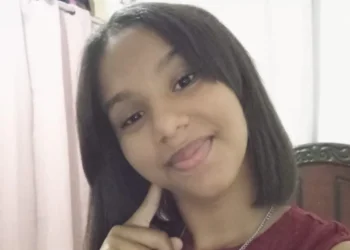 Familiares buscan a adolescente desaparecida en Santo Domingo Este