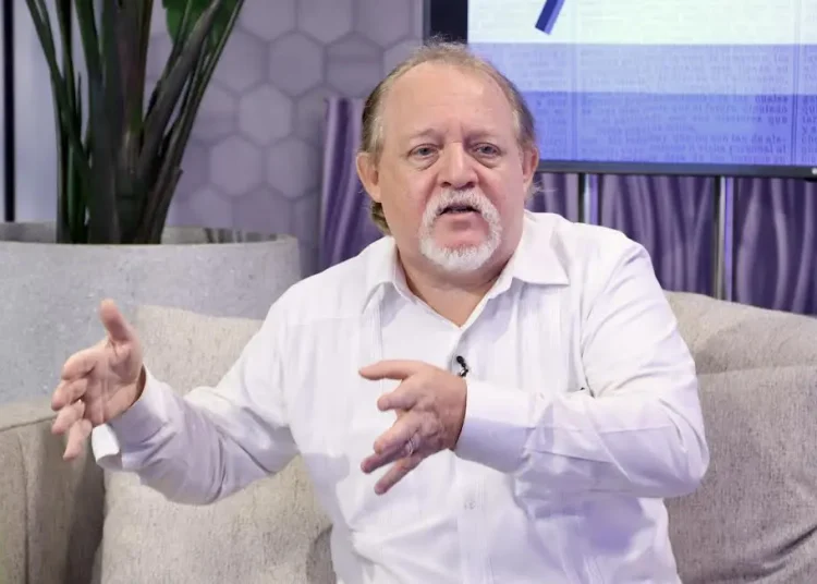 Economista advierte la insostenibilidad de la seguridad social sin la capitación por riesgo