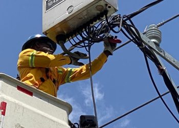 Edeeste continúa desmantelando conexiones ilegales en sectores del Distrito Nacional y SDE