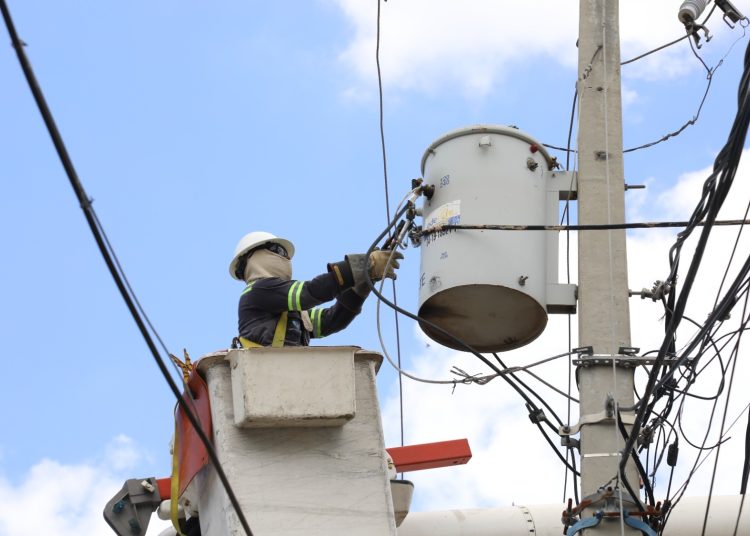 Pgase y Edeeste desmantelan conexión ilegal de empresa en Santo Domingo Este