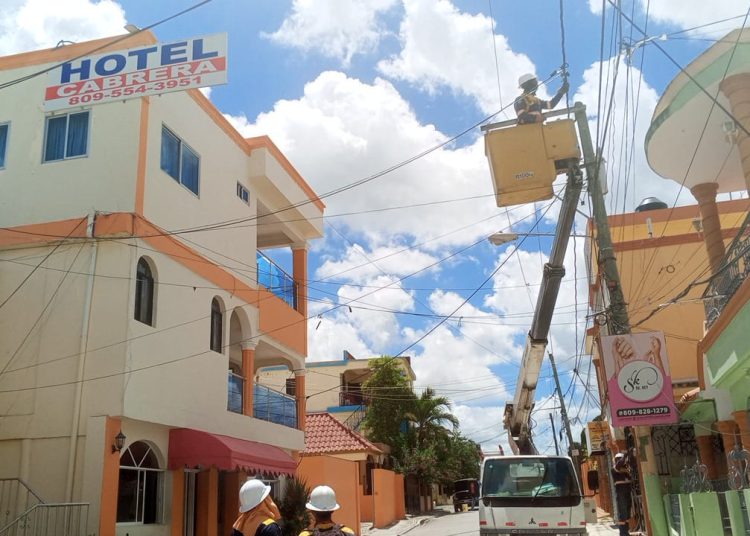 Edeeste desarticula conexiones irregulares en diversos establecimientos de Yuma