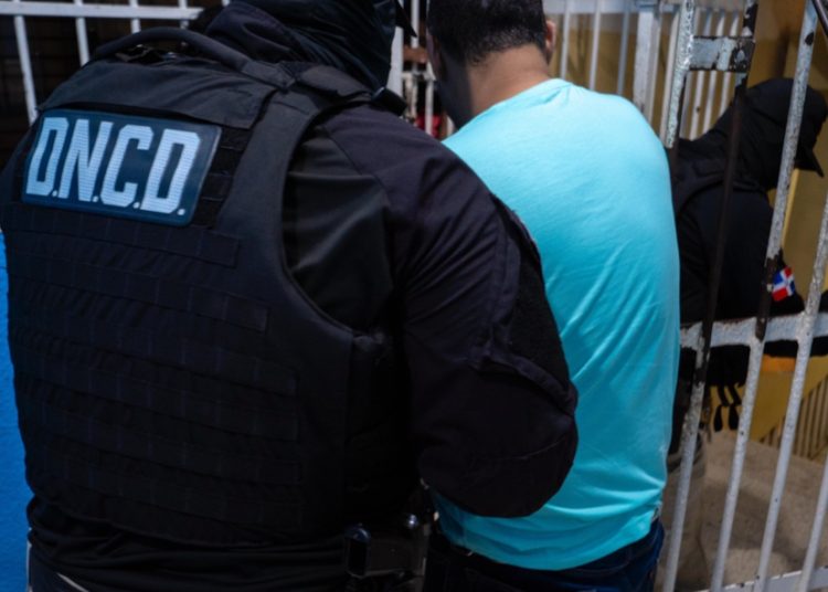 RD entrega a otro dominicano acusado de tráfico de metanfetaminas en Estados Unidos