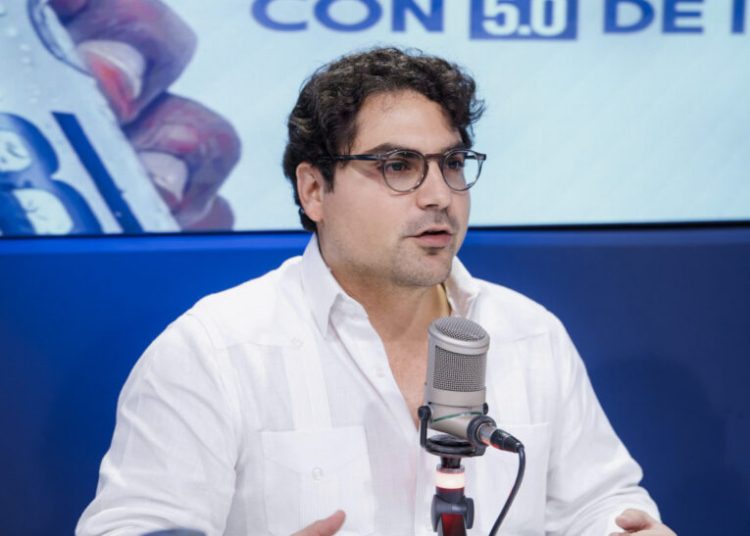 Director de RD Vial anuncia programa de carreteras limpias en todo el país