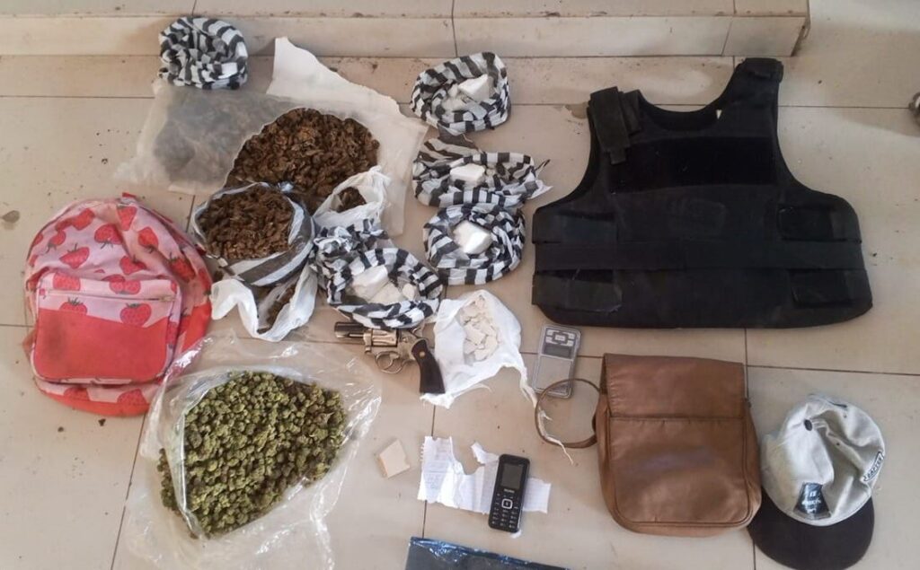 Incautan armas de fuego y drogas en 28 allanamientos realizados en varias provincias - Noticias de hoy en República Dominicana | De Último Minuto